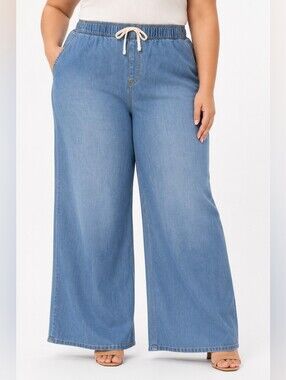 Old Navy High Rise Baggy Jeans XXL 18 Plus Light Wash pullup Drawstring Wide Leg